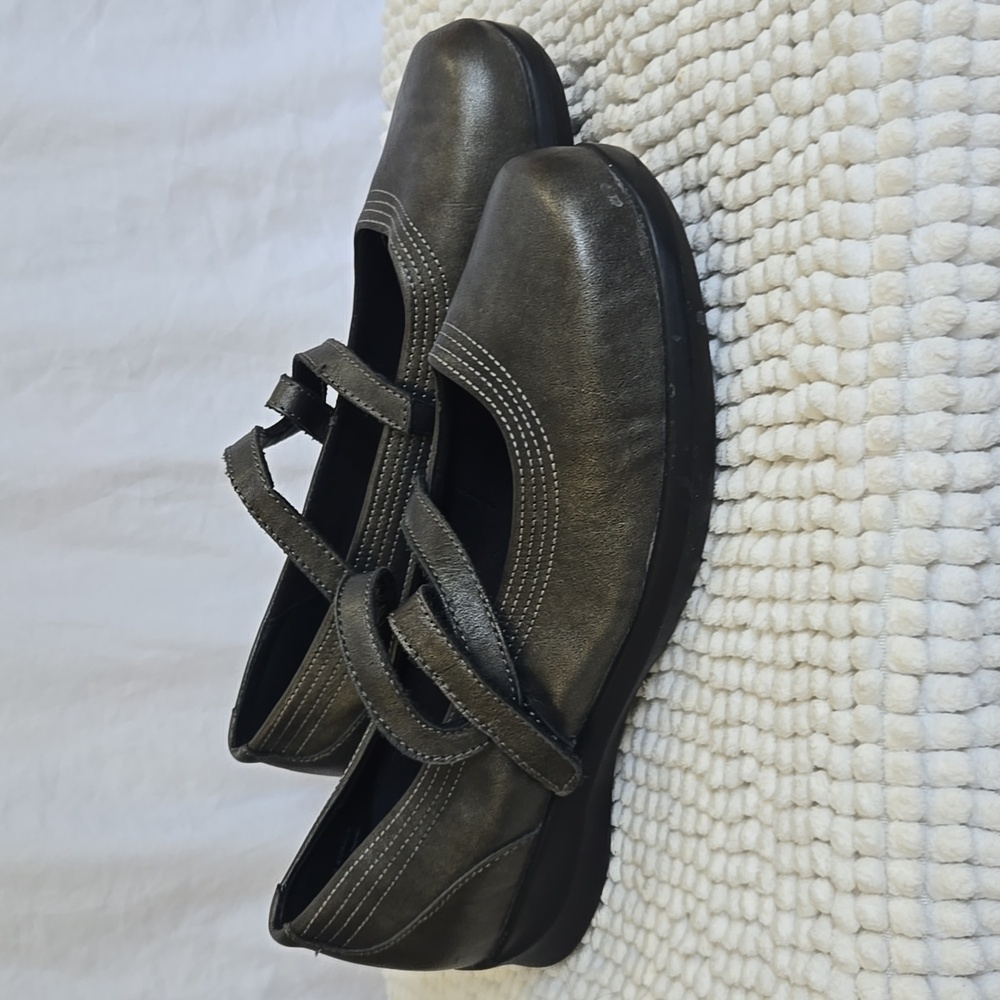 Apex Petals A301W Women's Pewter Gray Janice Mary Jane Flat 10 W